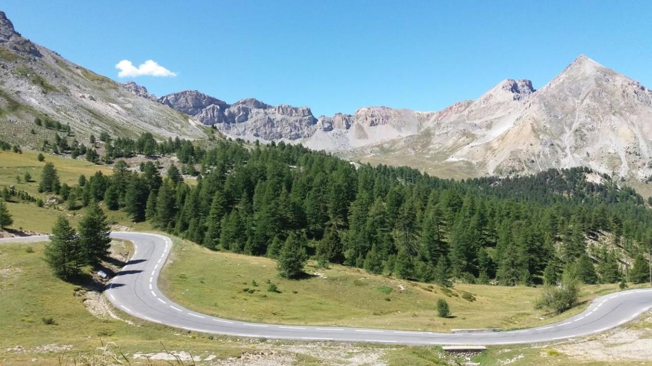 Le Pre Fleuri A Guillestre - Appartements Neufs Classes Meubles De Tourisme 3 Etoiles - Parking Privatif ภายนอก รูปภาพ