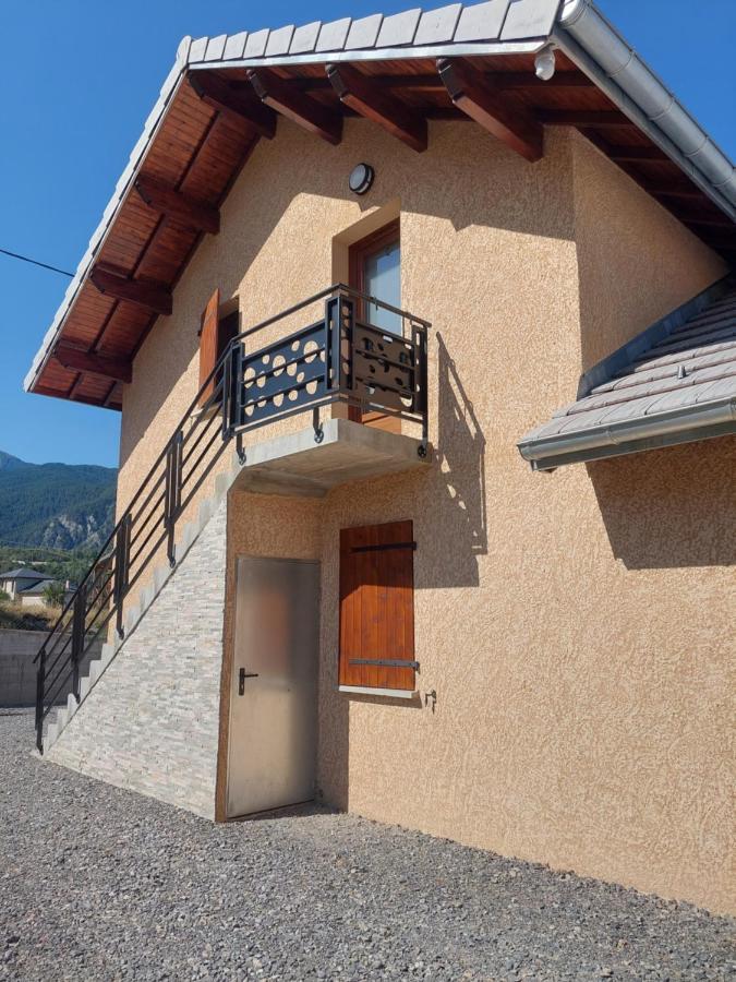 Le Pre Fleuri A Guillestre - Appartements Neufs Classes Meubles De Tourisme 3 Etoiles - Parking Privatif ภายนอก รูปภาพ